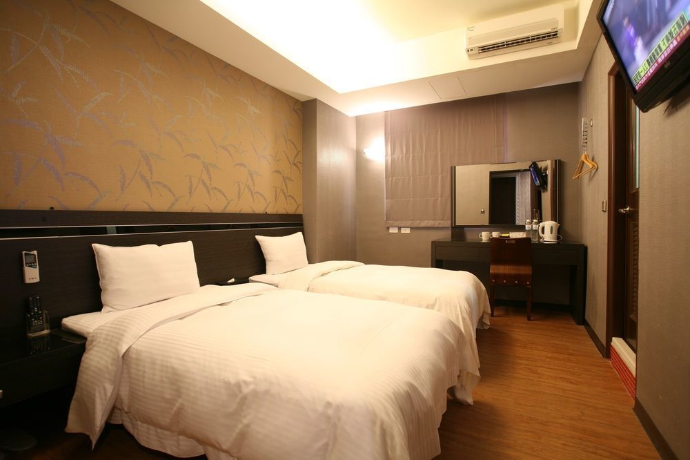 Unique Hotel 黄埔75旅店 台中 外观 照片