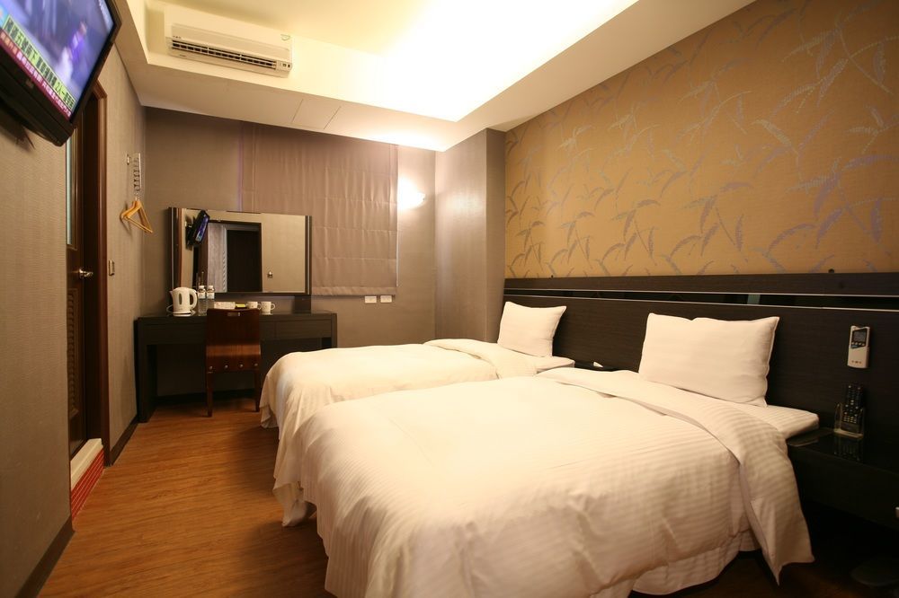 Unique Hotel 黄埔75旅店 台中 外观 照片